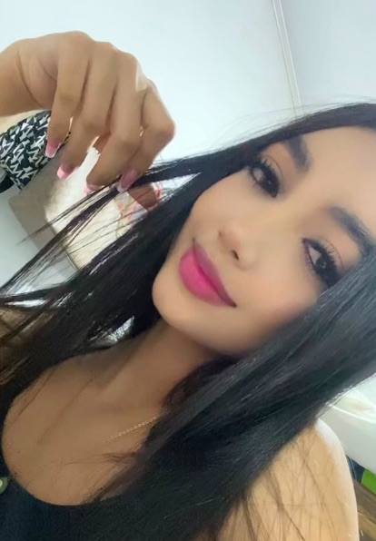 Cata from Colombia — verified member on HeyChat private video chat